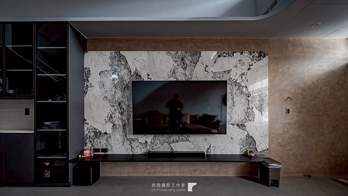 天使之淚｜藝術風客廳主牆設計